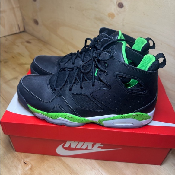 Nike Black and Green High-Top Sneakers - Picture 3 of 6